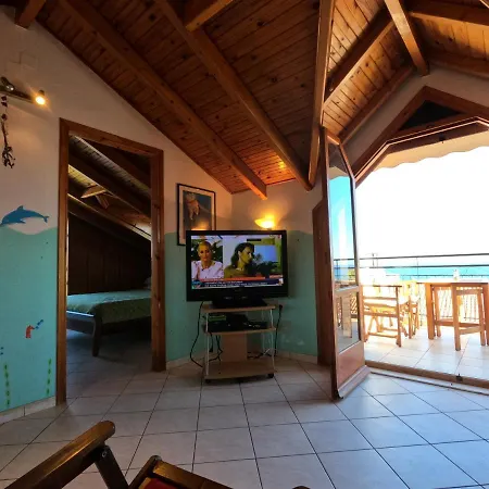 Loft Apartment 20M From Sea Melission Exterior photo