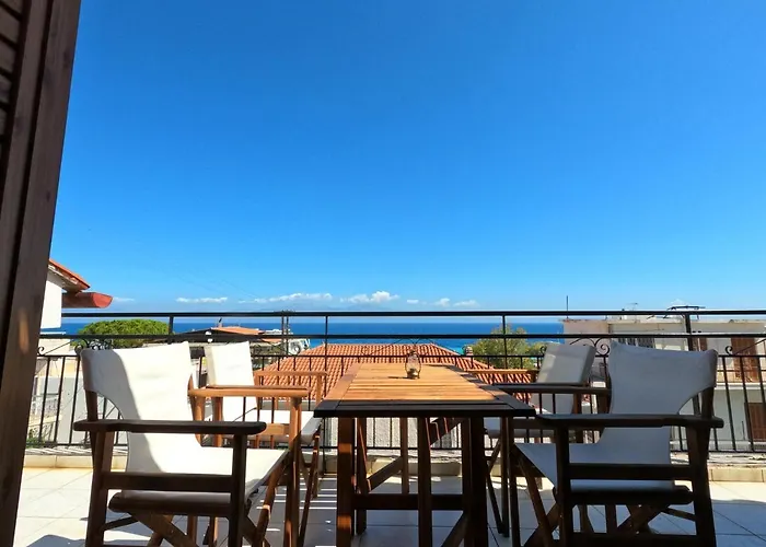 Loft Apartment 20M From Sea