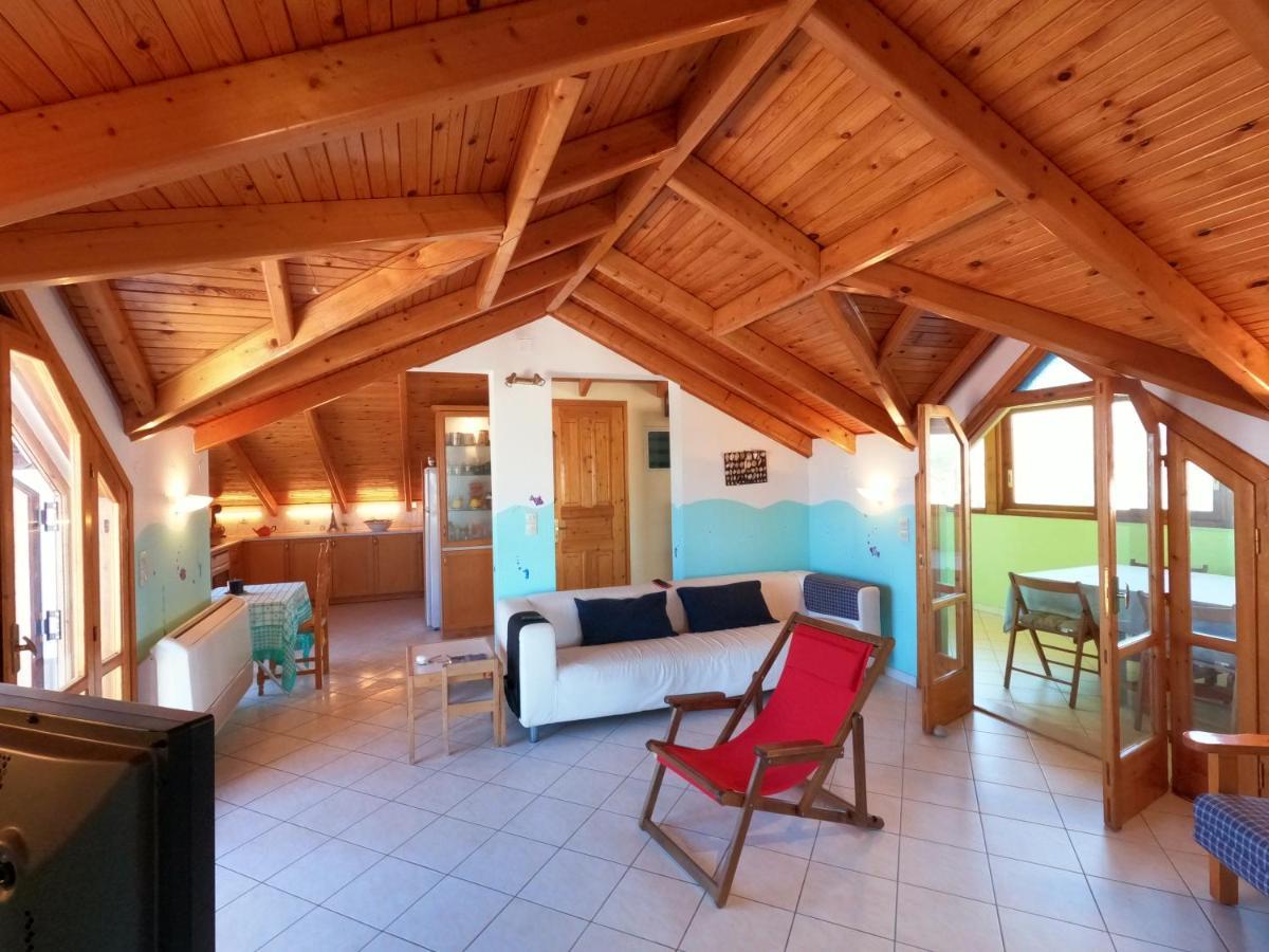 Loft 20m From Sea Apartment Melission