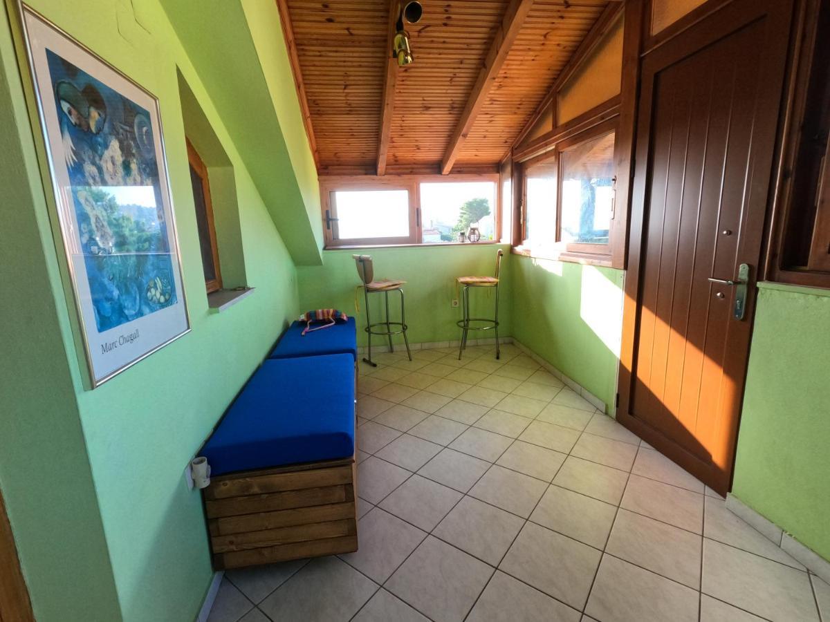 Apartment Loft 20m From Sea Melission